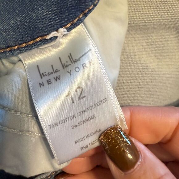 NICOLE MILLER BRAND. WOMENS JEANS - Picture 4 of 5